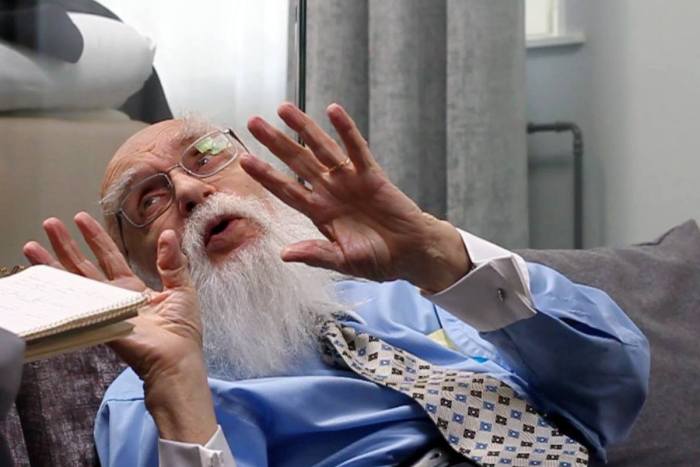 James Randi säger att vi letar efter magi i det övernaturliga i stället för att se livets mirakel som finns rakt framför våra ögon. Foto: Janne Wass