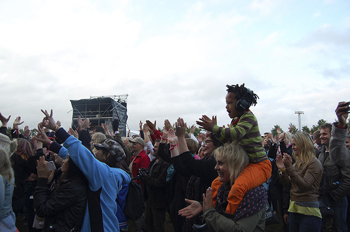 Publik på Kool & The Gangs konsert på Pori Jazz 2015. Foto: Hilda Forss